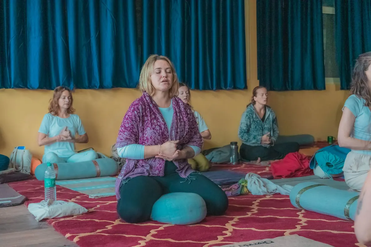 Common Mistakes to Avoid on Your First Silent Retreat